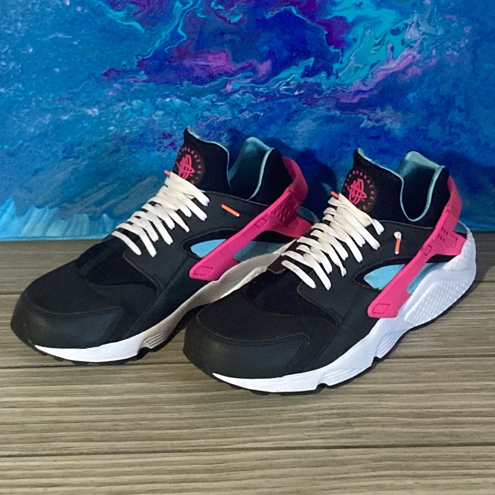 Nike Women’s Cotton Candy Hurache Sneakers